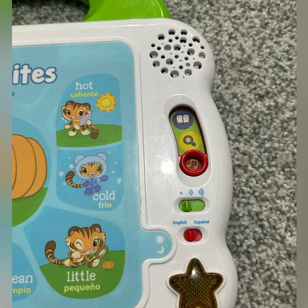 LeapFrog Learning Friends 100 Words Book Toy